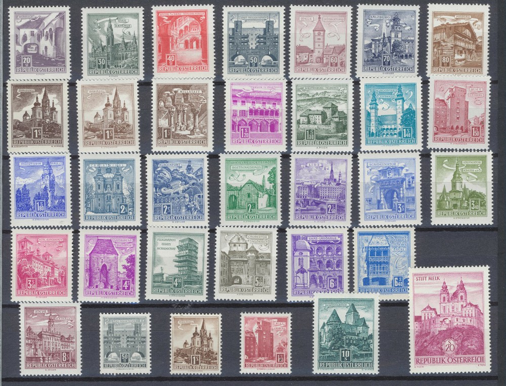 Regular stamps "Architectural Monuments in Austria" complete ** MNH