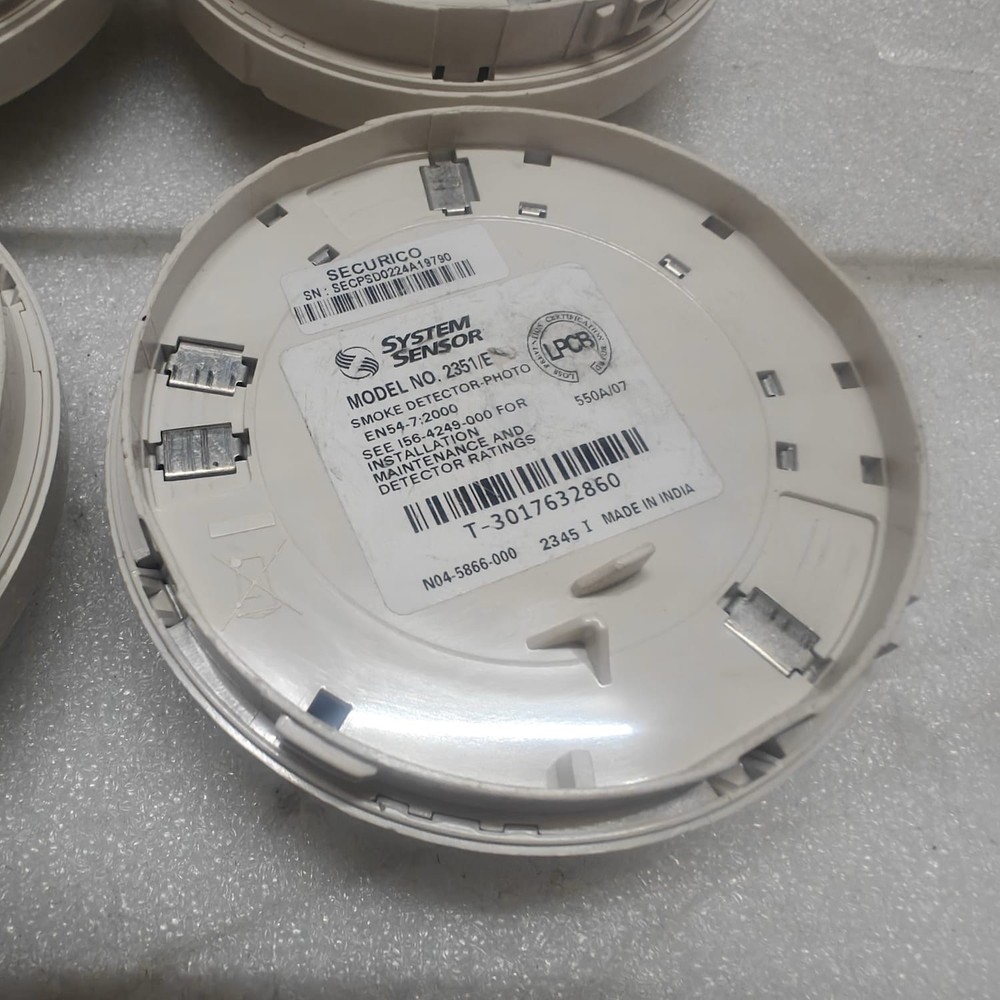 SYSTEM SENSOR SMOKE DETECTOR 2351/E