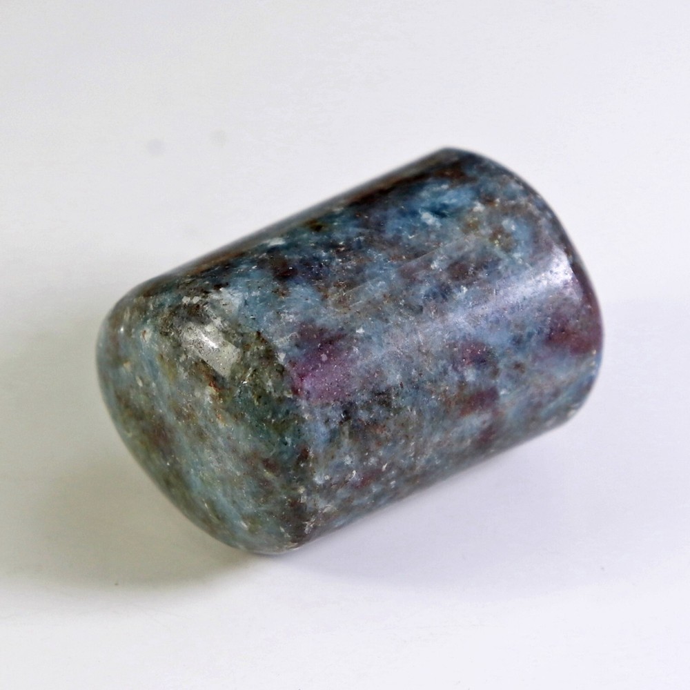 Tumbled Stone: Ruby and Kyanite from India (RUB22)