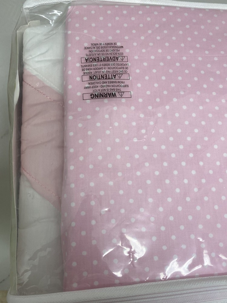 ￼ Circo 4 piece nursery set pink