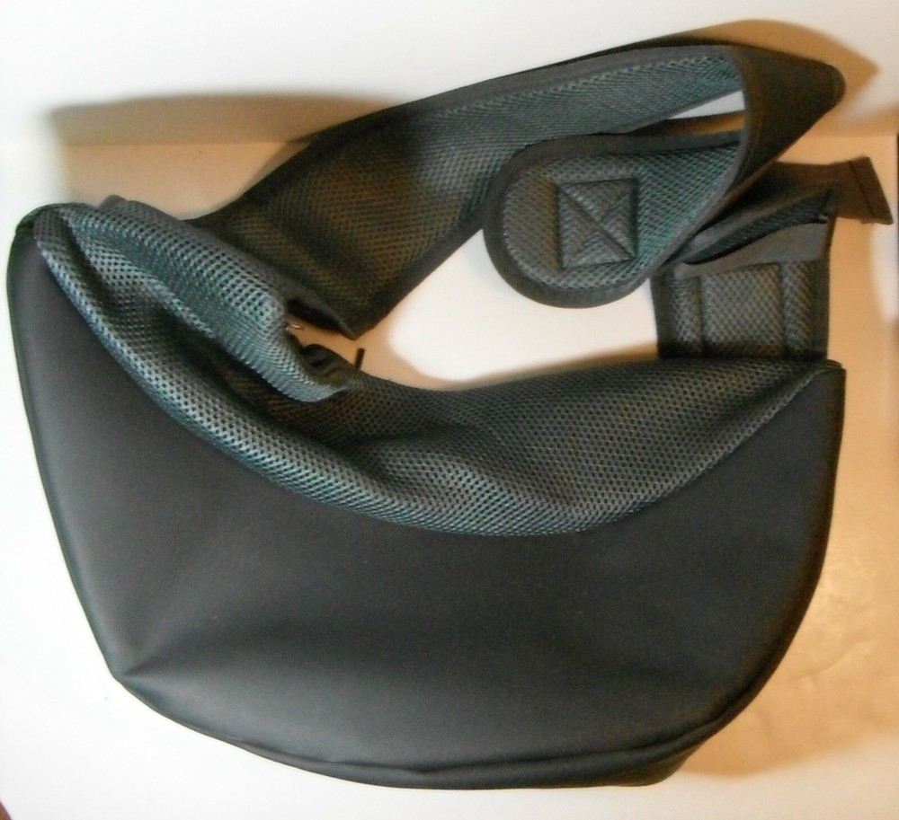 AOFOOK Dog Sling Carrier with Adjustable Padded Shoulder Strap (MC088)