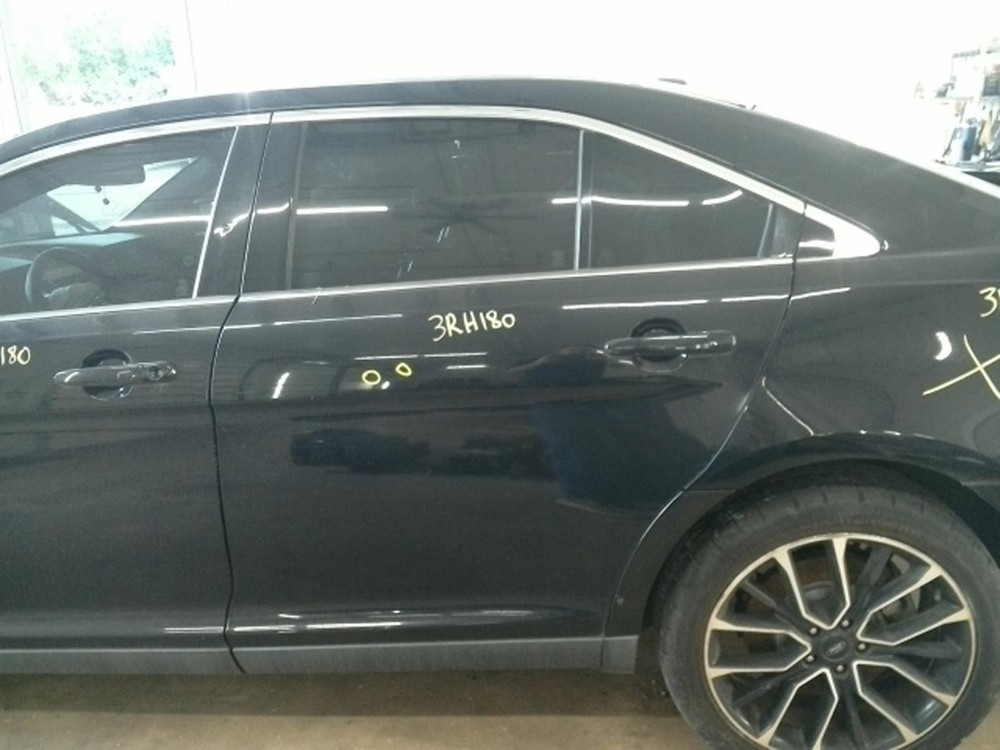 TAURUS 2017 Keys/Latches/Locks 104912639