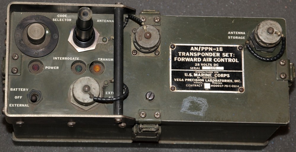 AN / PPN-18 Transponder Set – Forward Air Control
