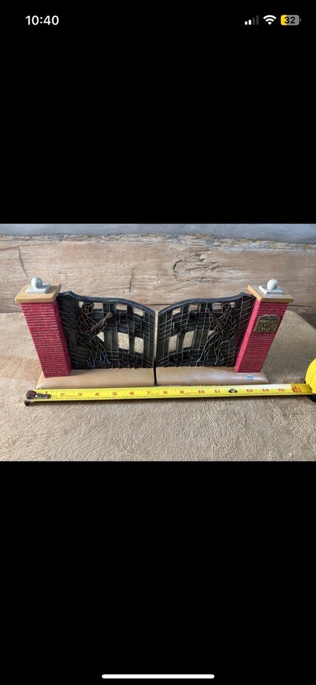 Elvis Presley Graceland Gate Bookends With Original Box