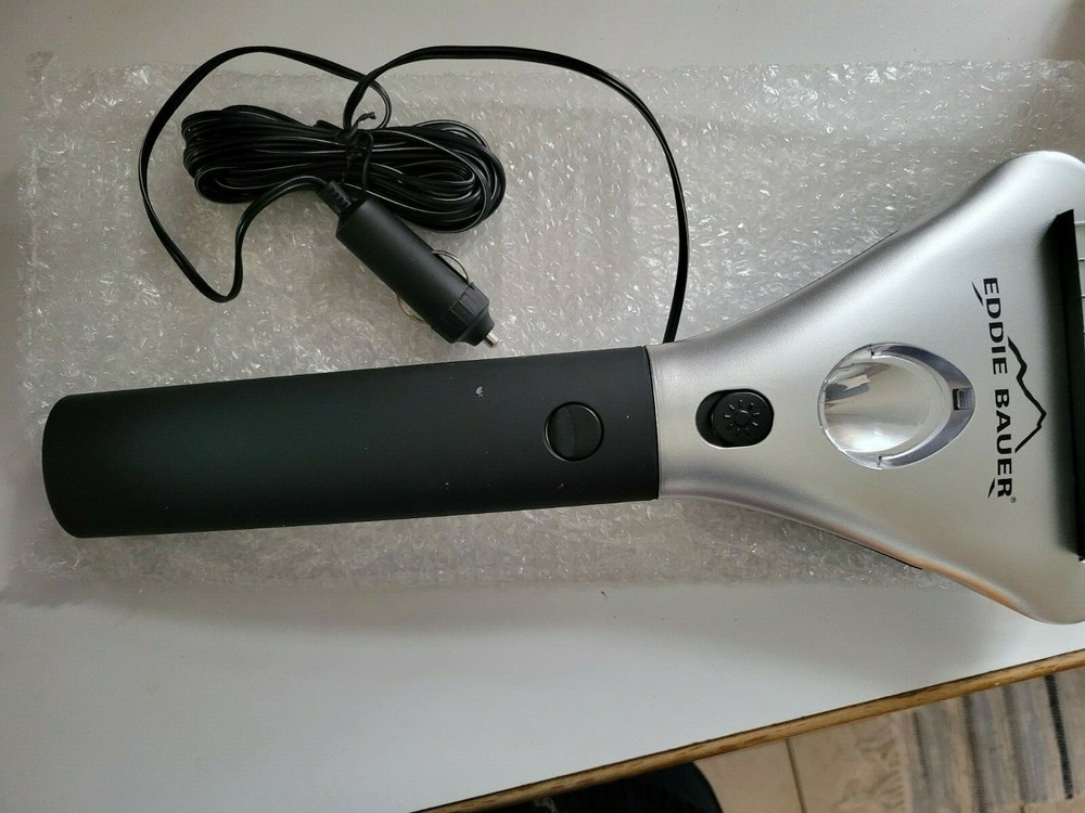 Eddie Bauer Heated Auto Ice Scraper Built In Flashlight 15' Cord Handle Extends