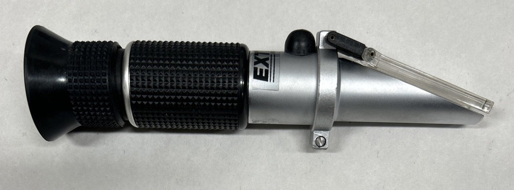 EXTECH RF40 Portable Refractometer with Case