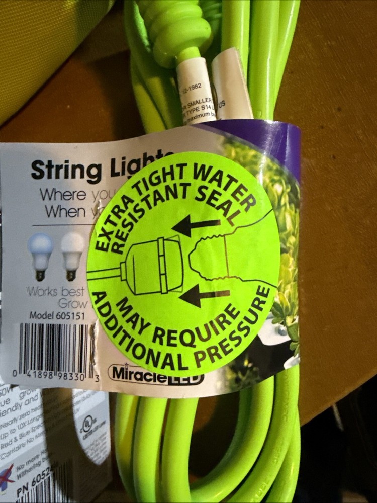 NEW - Miracle LED 6 Foot Single Socket Plug-in Light Socket for Grow Lite