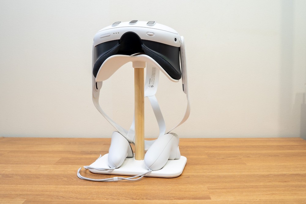 Stand for Quest 3 VR Headset | Meta Quest 3 compatible Display Dock