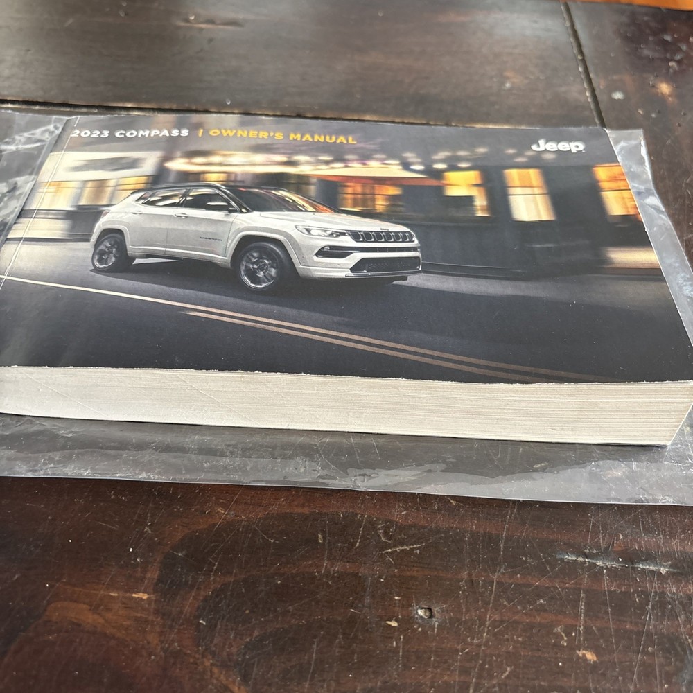 2023 Jeep Compass Owners Manual Excellent Condition