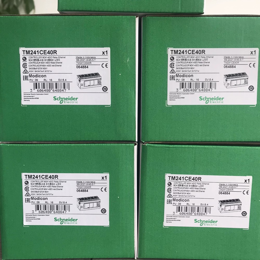 1pc Schneider TM241CE40R New Programmable Controller