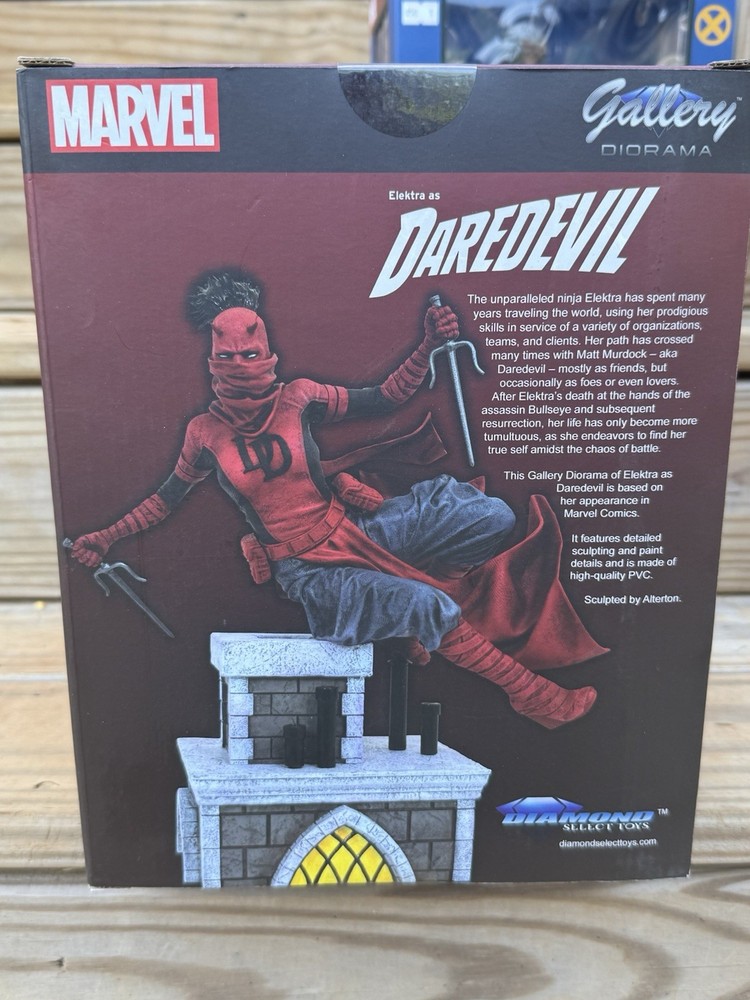 Marvel Elektra as Daredevil PVC Diorama