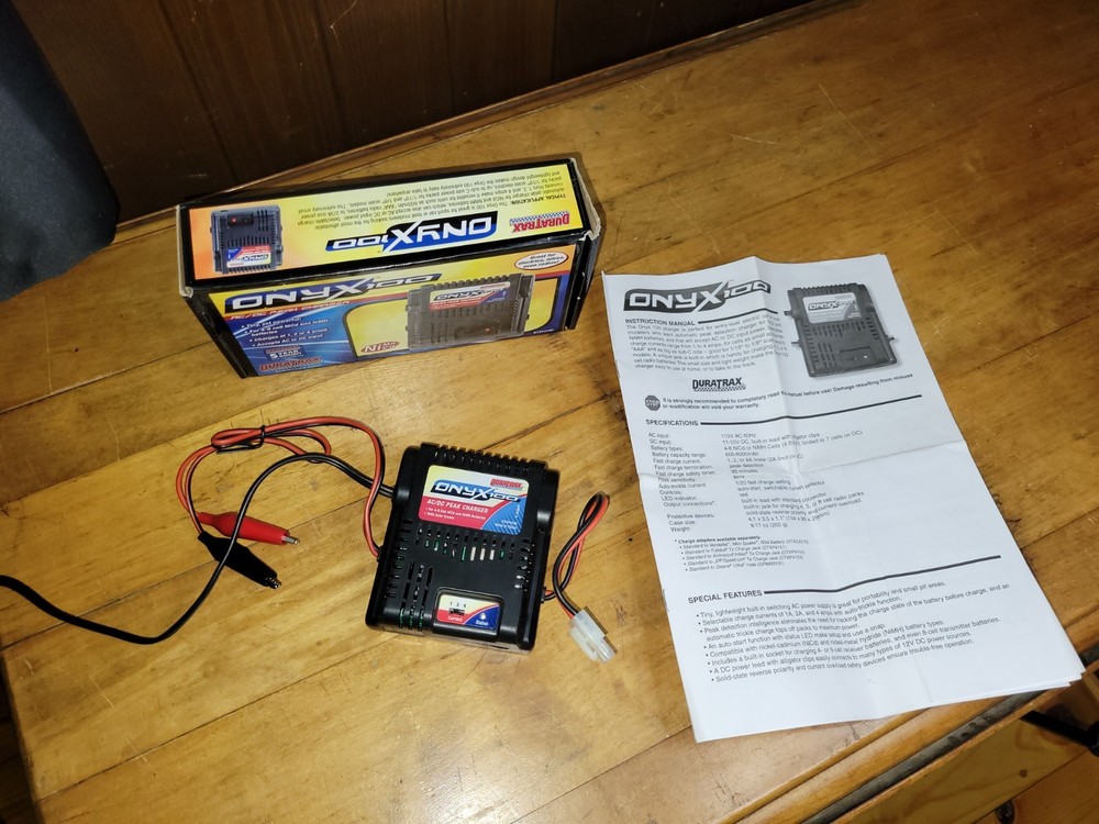 Onyx 100 AC/DC Charger