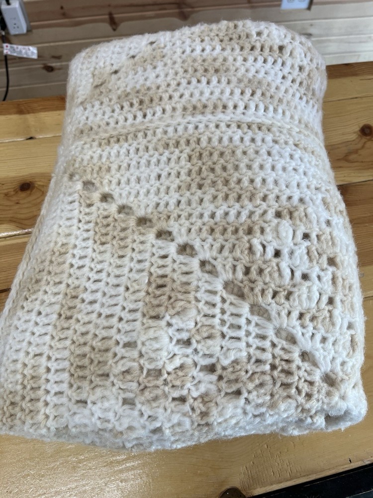 Crocheted Afghan Blanket with Starburst Pattern 47x68