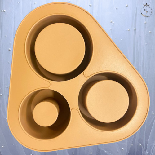 Reusable Silicone Ice Cube Mold with Lid Easy Release Freezer Maker Tray