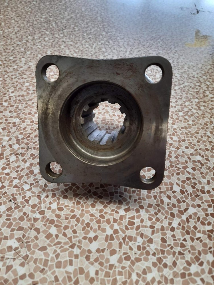 NOS DODGE M37 TRANSFERCASE FLANGE NP200 7373704