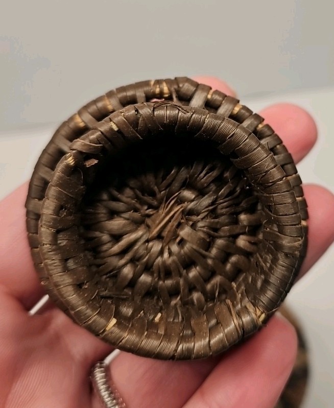 Small, Lidded, Handmade Woven Basket. a7