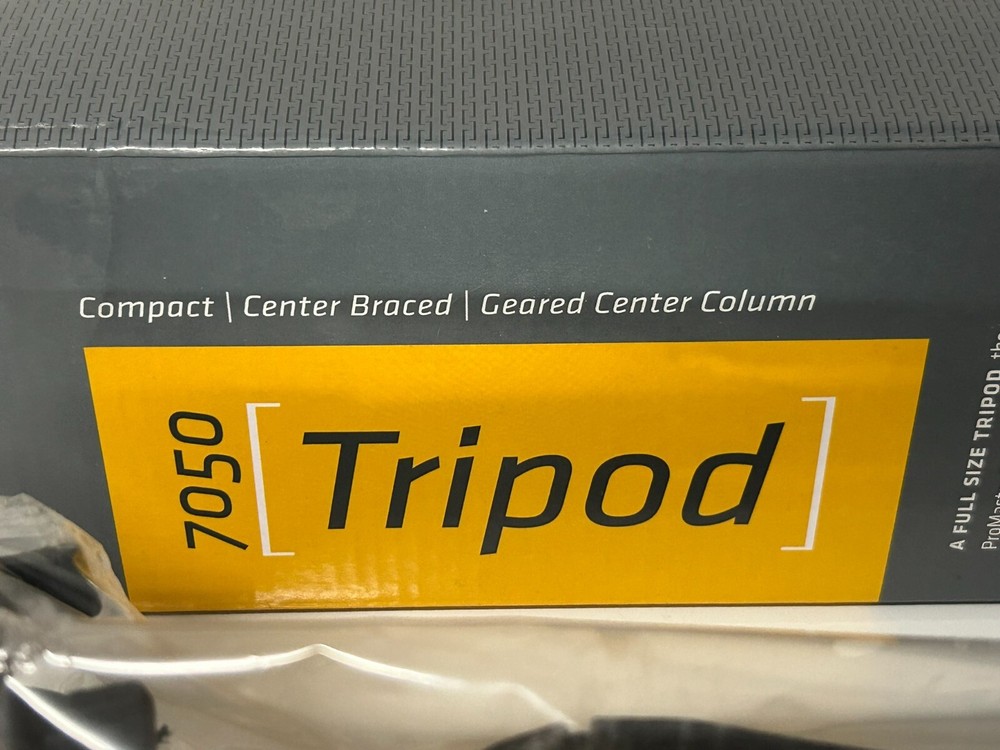 Promaster 7050 Code 2496 Tripod Open Box- Not Used