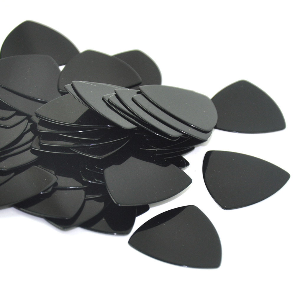 Lots of 100 pcs Solid Black Triangle Medium 0.71mm Celluloid Guitar Picks