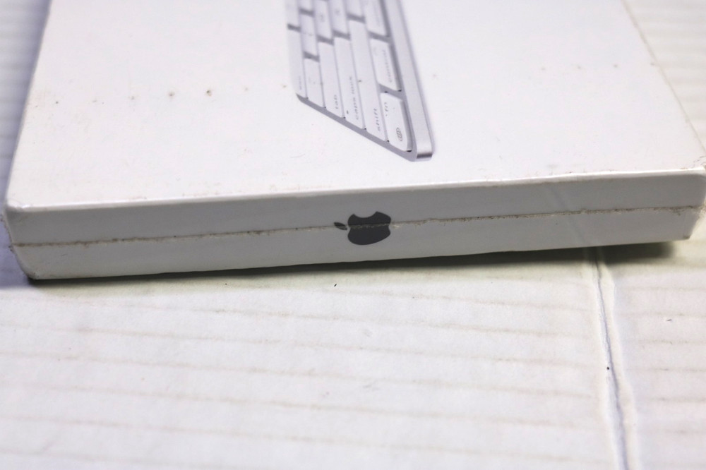 Apple Magic Keyboard without Touch ID MK2A3LL/A - WHITE