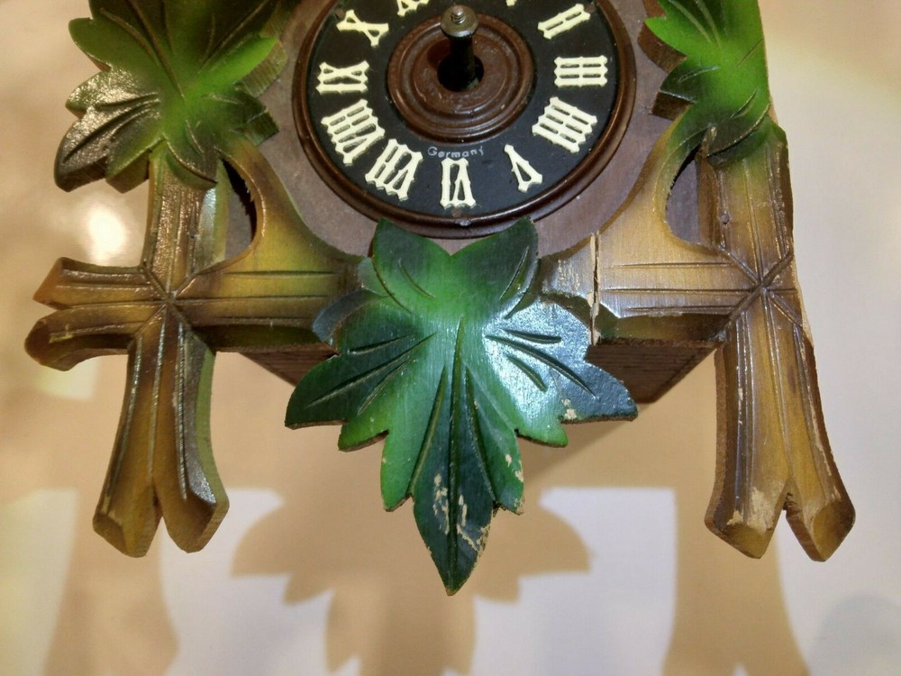 VINTAGE CUCKOO CLOCK WITH  E. SCHMECKENBECHER MOVEMENT