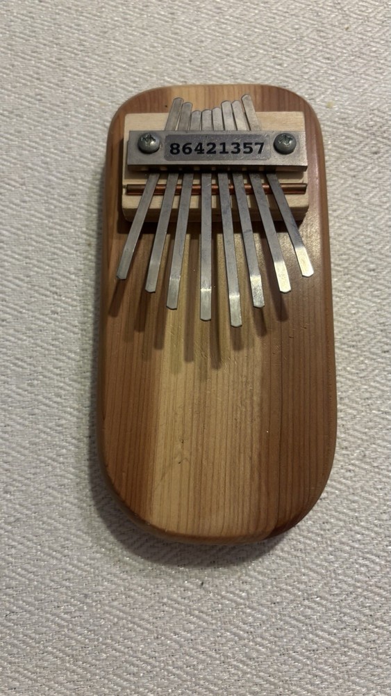 Melodie’s Kalimba Thumb Piano Cedar
