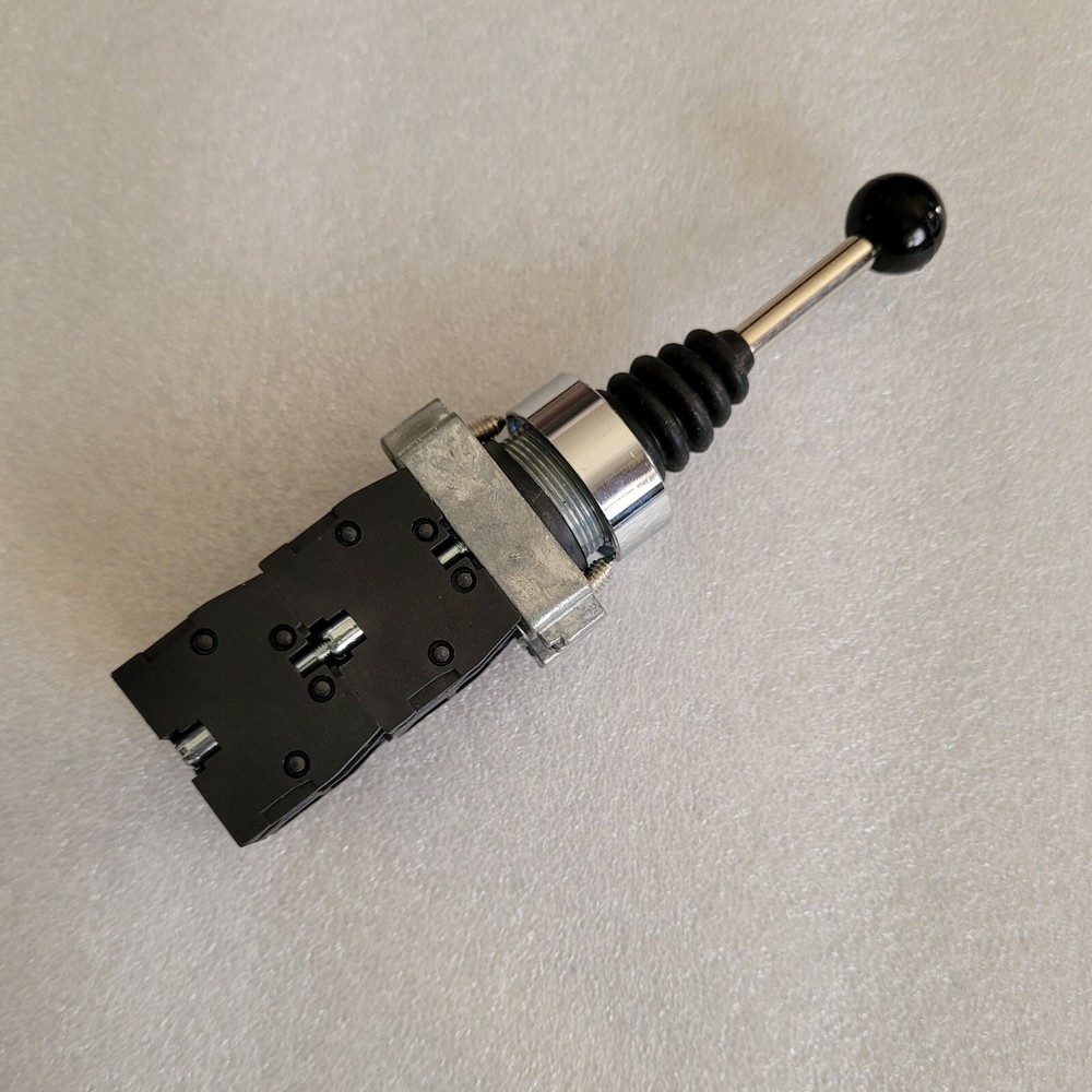 XD2PA24CR 4 Position NO Spring Return Joystick Controller Switch