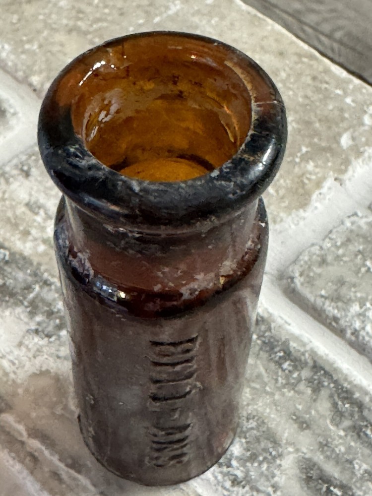 Vintage— Vivid Amber Sharp & Dohme Baltimore 29
