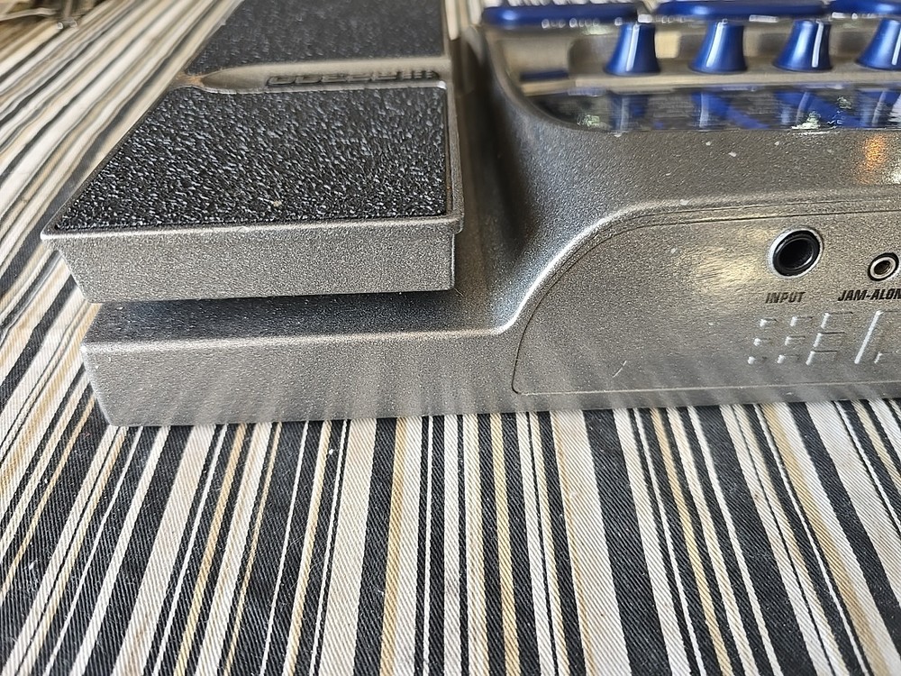 DigiTech RP300 Guitar Processor Multi-Effects Pedal =FOR PARTS/BROKEN= (READ)