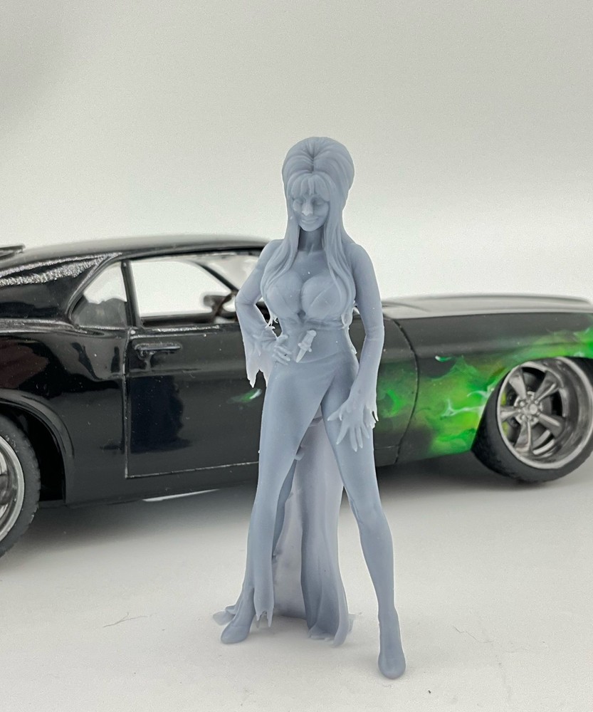 Elvira for Diorama 3D printed 1 piece