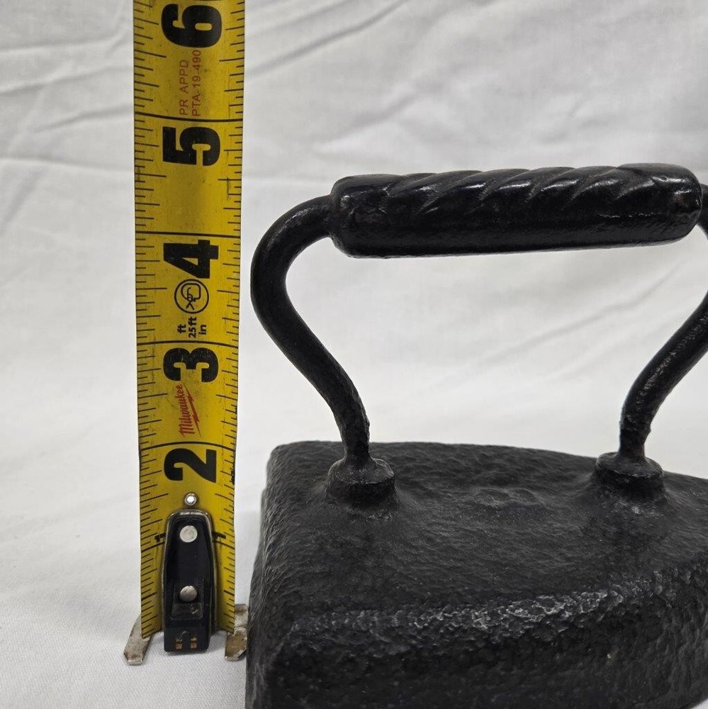 Vintage Iron with Handle - Ironing Tools – Clothes Iron Sad Iron - Rustic Tools