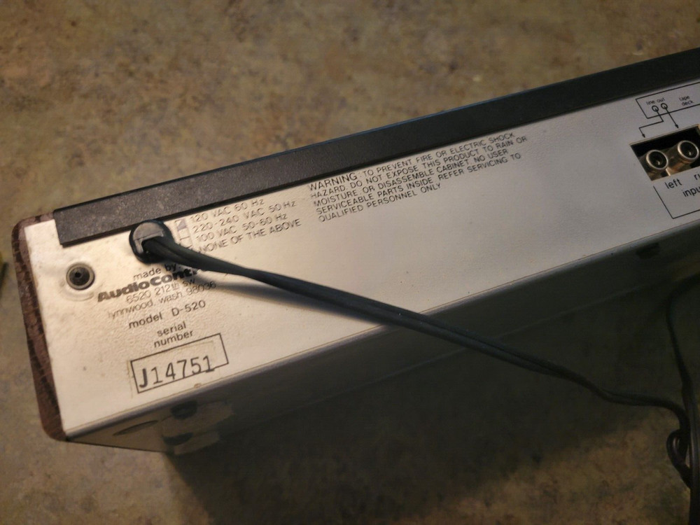 AudioControl Model D-520 Equalizer/Speaker System w Subsonic Filter Untested