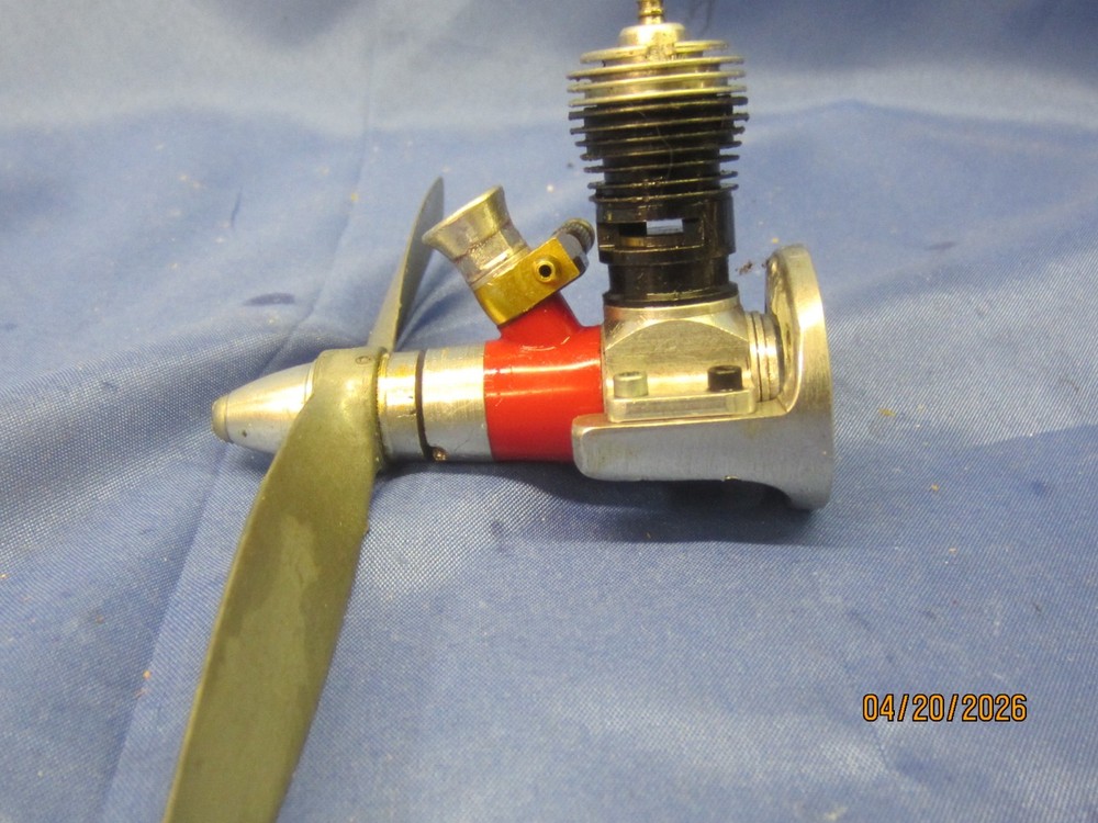 COX TD .049 2 STROKE GLOW ENGINE, USED