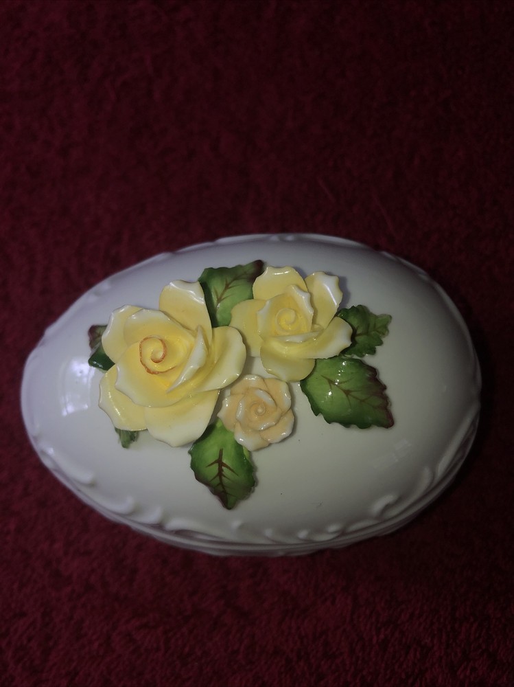 Gorham Egg Shaped Trinket Box By Maruri. Bone China
