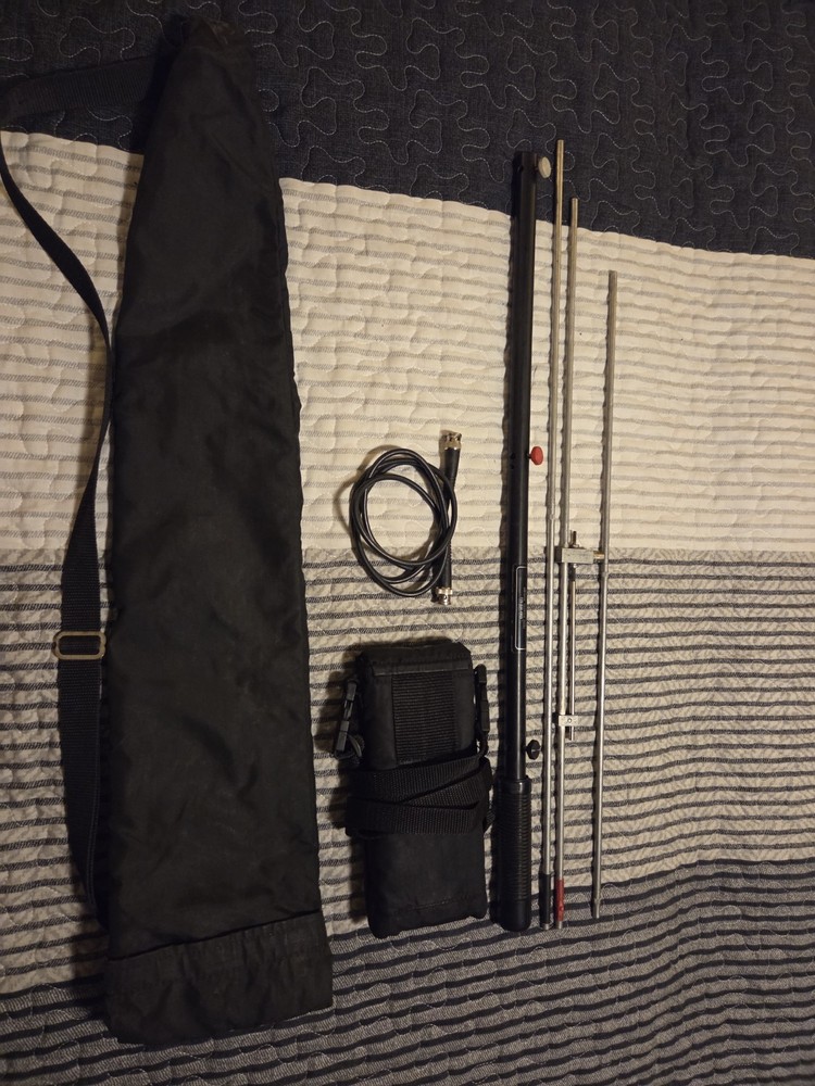 Walston TRX-3S Tracking System with receiver, transmitters, Antenna and cases