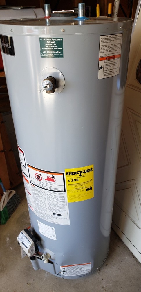 RELIANCE 50 Gallon 40000 Btu Natural Gas Water Heater