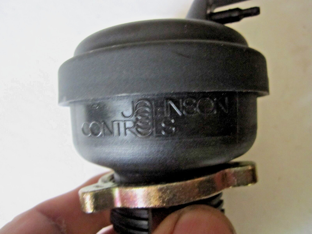 Johnson Controls V-4000-1 Pneumatic Actuator Max pressure 30psi