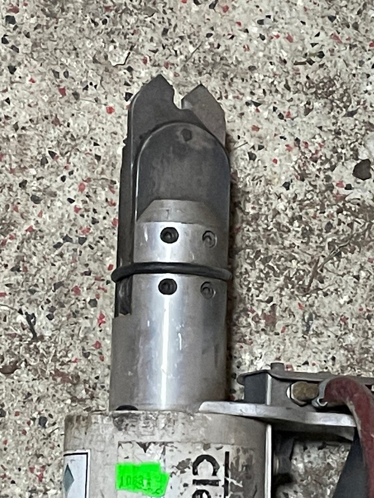 GS Metals Flextray Cleanshear AirCutter Pneumatic Cable Tray Cutting Tool