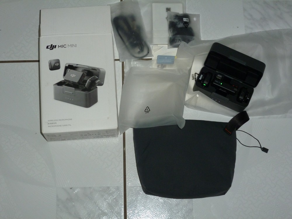 DJI Mic Mini 2-Person Compact Wireless Microphone System - Open Box!!