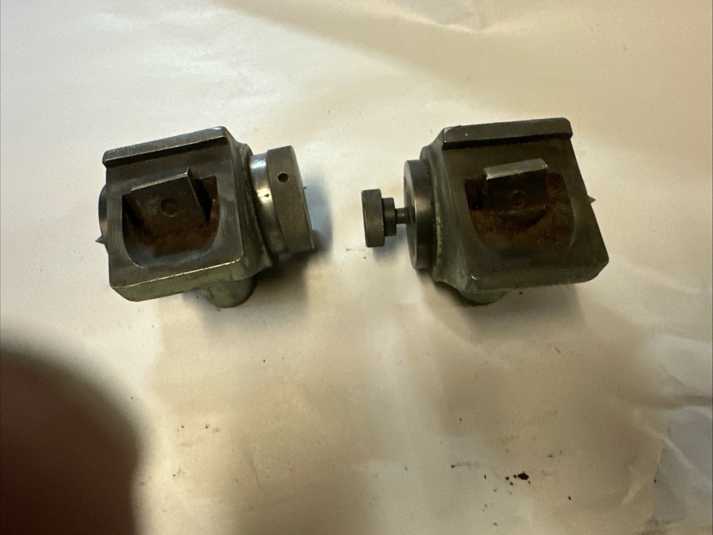 J & L Optical Comparitor Bench Centers Set/ Tailstock