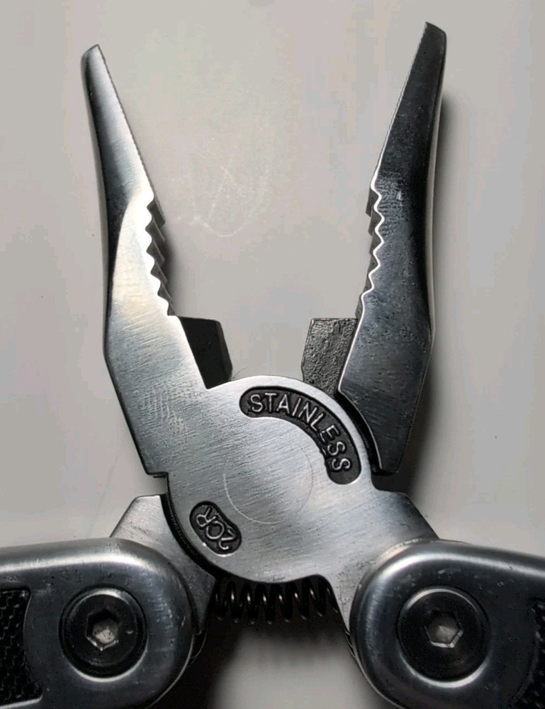 Blackstone Medium premium Industrial Multi-tool With Case