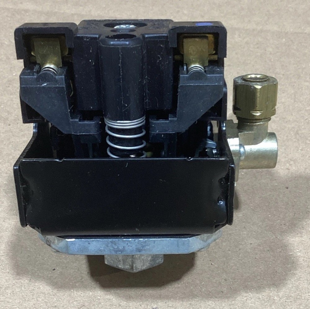 Pressure Switch NOS
