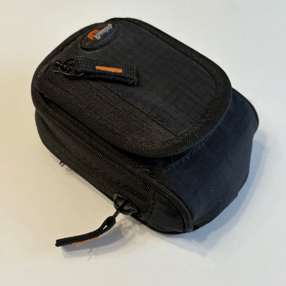 Lowepro Ridge 10 Pouch Black for Compact Digital Camera Bag