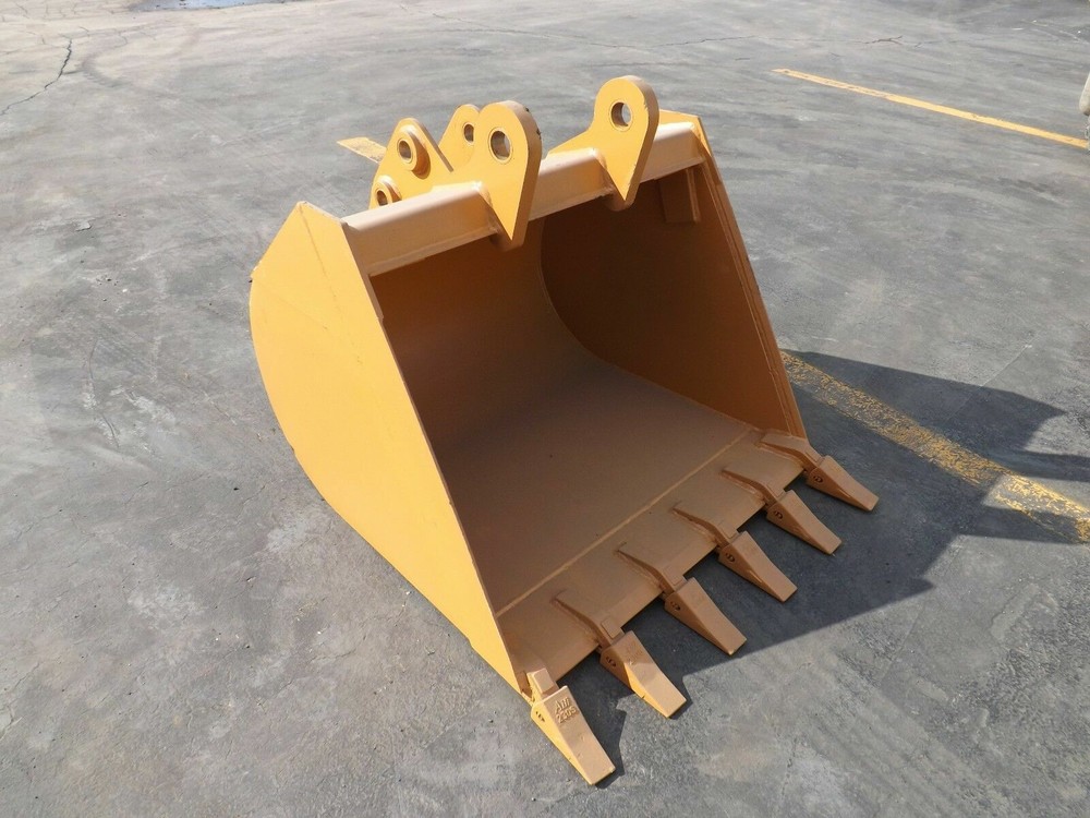 New 36" Backhoe Bucket for a Case 590D with Teeth