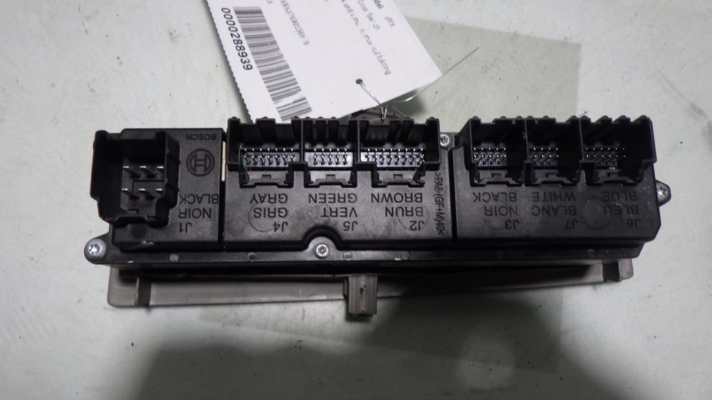 09 CADILLAC SRX Front Door Switch 15919073