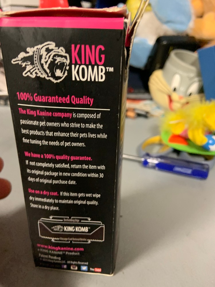 King Komb- Deshedding Tool- Hot Pink w/ Box