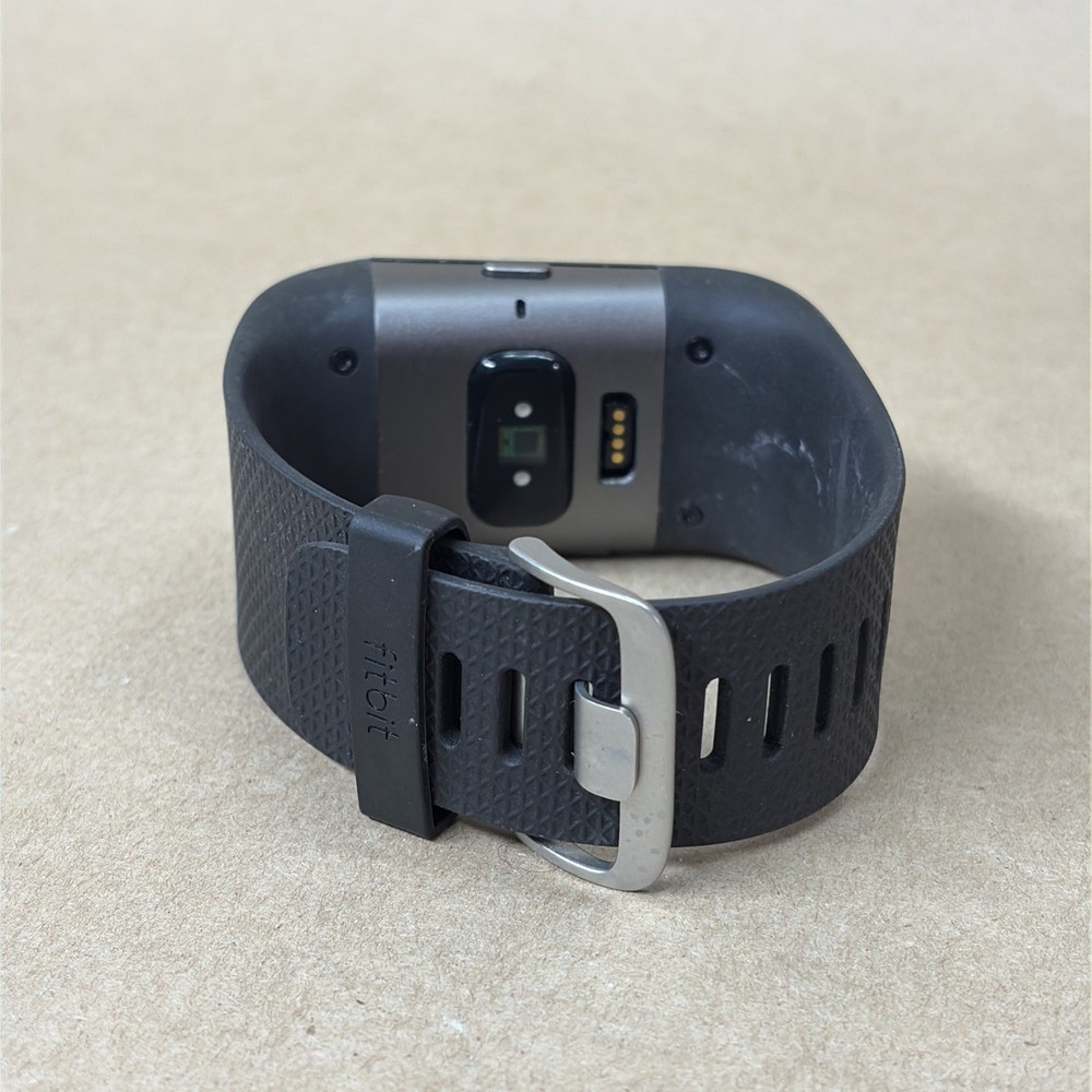 Fitbit Surge Activity Tracker Watch FB501 Large Black No charger Untested