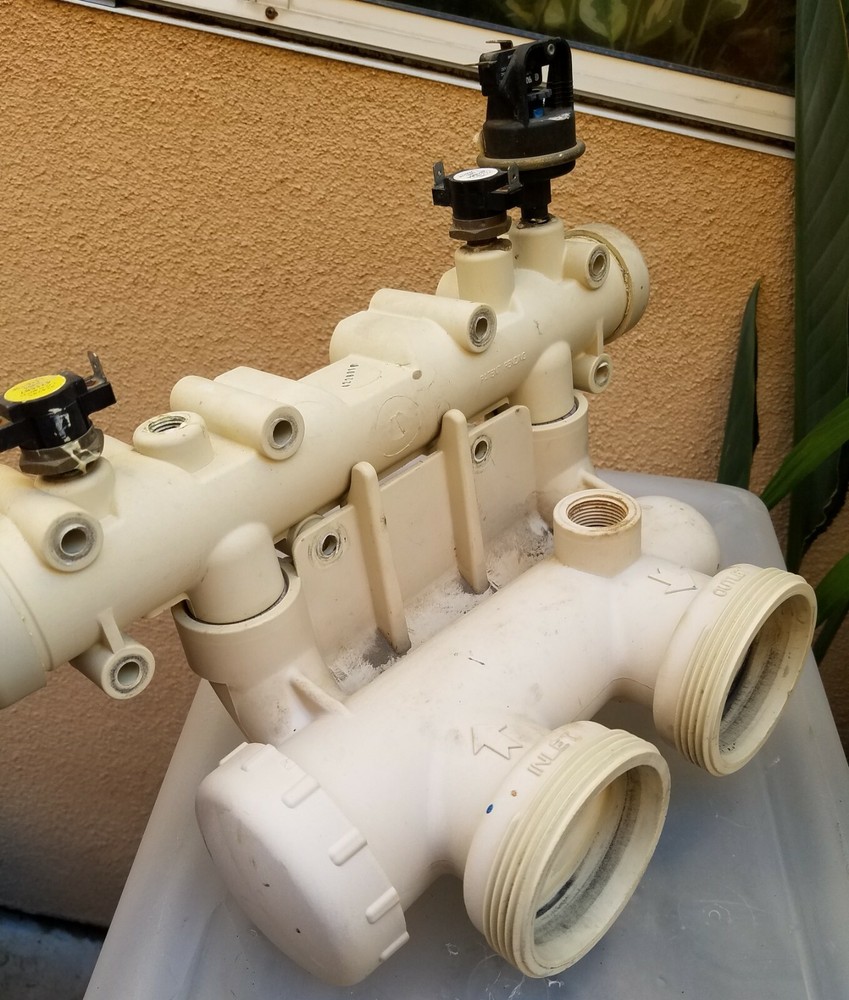 PENTAIR 471992 MAIN HEADER ASSEMBLY, Pre-owned