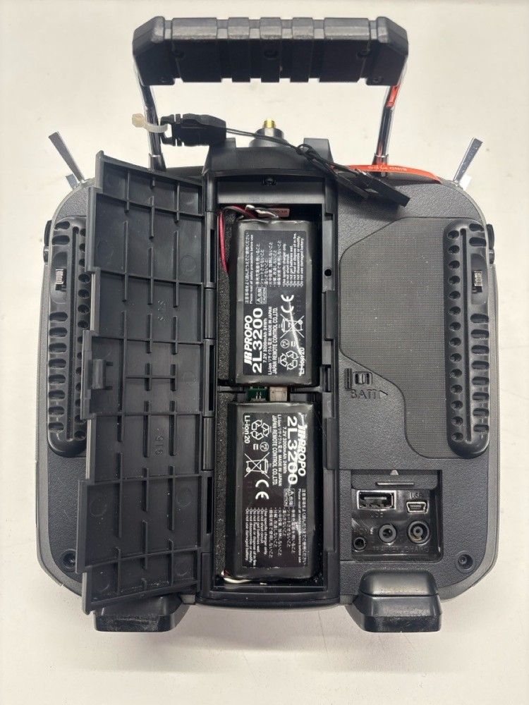 JR PROPO 28X RC CONTROLLER 28 CHANNEL TRANSMITTER (P04013861)