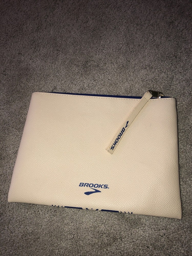 Brooks Running Cosmetics Bag