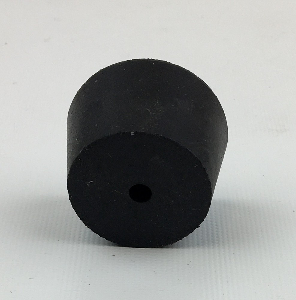 one-hole laboratory rubber stopper,black, size 7